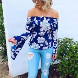 Floral off the shoulder top!
